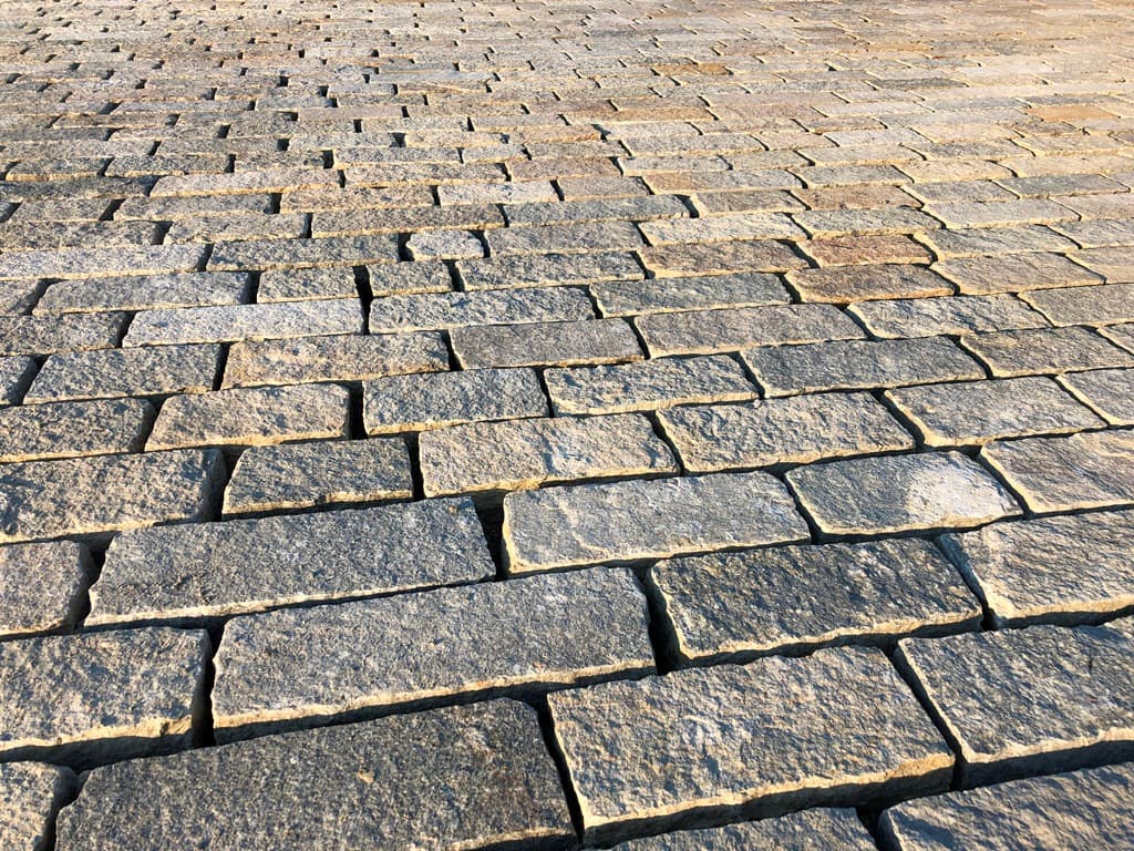 Luserna Gneis - Bodenplatte