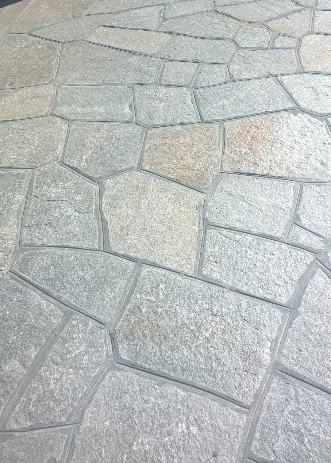 Luserna Gneis - Polygonal Platte